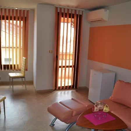 House Dimitrovi