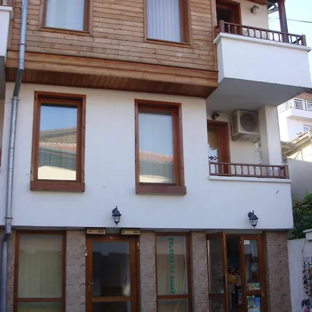 House Dimitrovi Pensjonat