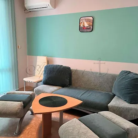 House Dimitrovi Süzebolu