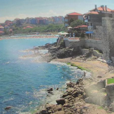 House Dimitrovi Süzebolu