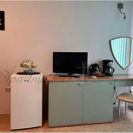 House Dimitrovi בית הארחה 3*